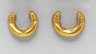 תמונה המלווה את המאמר "וְאֶת הַנְּזָמִים אֲשֶׁר בְּאָזְנֵיהֶם"